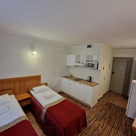 Ecoland Hotel Tallinn Bagian luar foto