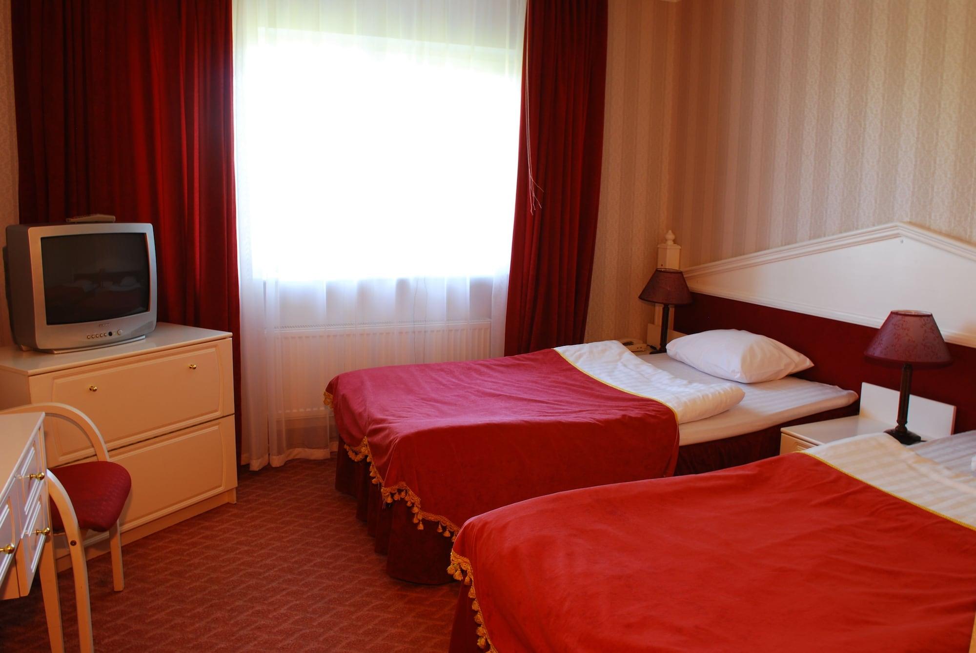 Ecoland Hotel Tallinn Bagian luar foto