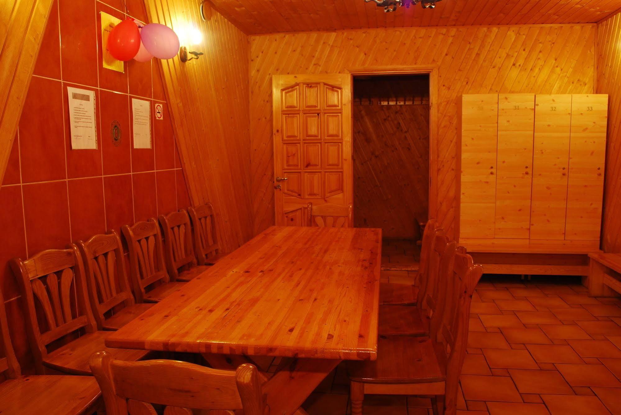 Ecoland Hotel Tallinn Bagian luar foto